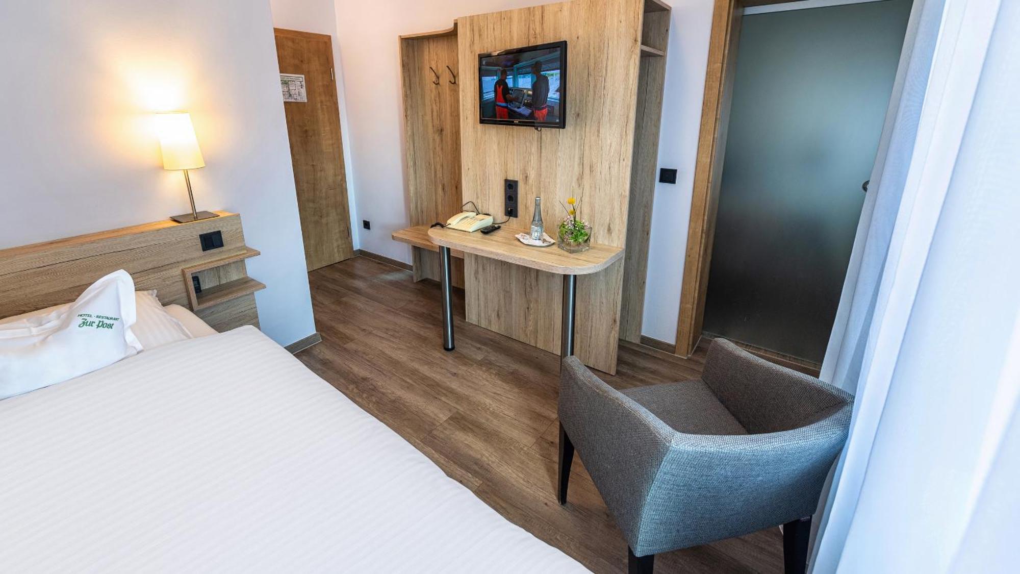 Hotel Restaurant "Zur Post" Holdorf Bagian luar foto