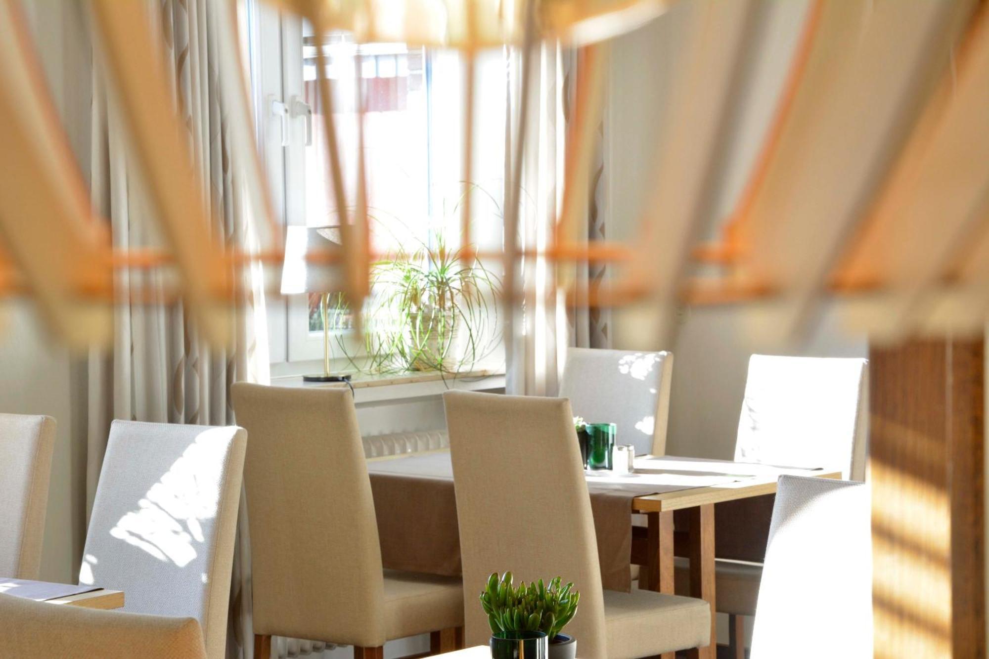 Hotel Restaurant "Zur Post" Holdorf Bagian luar foto