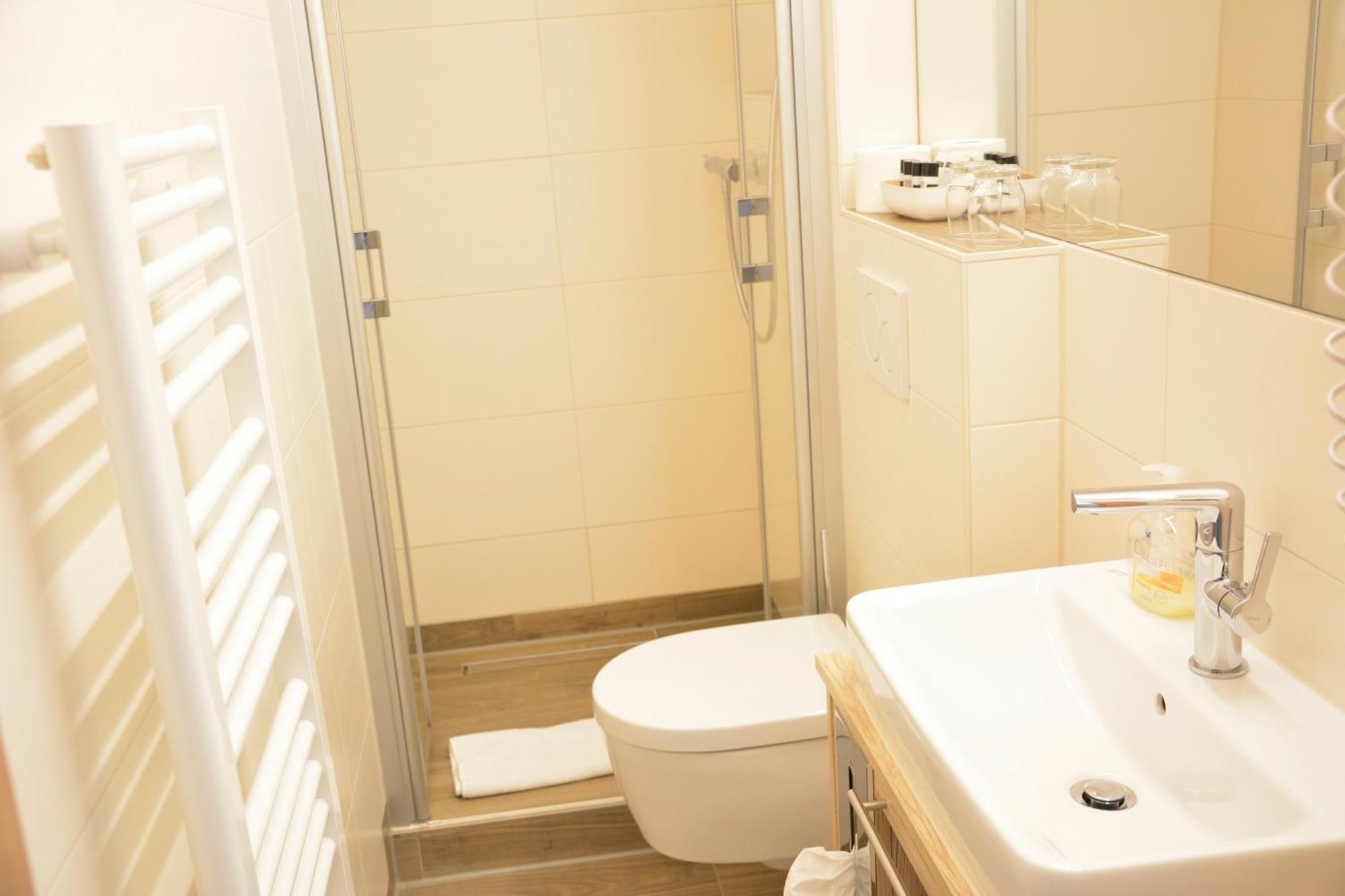 Hotel Restaurant "Zur Post" Holdorf Bagian luar foto