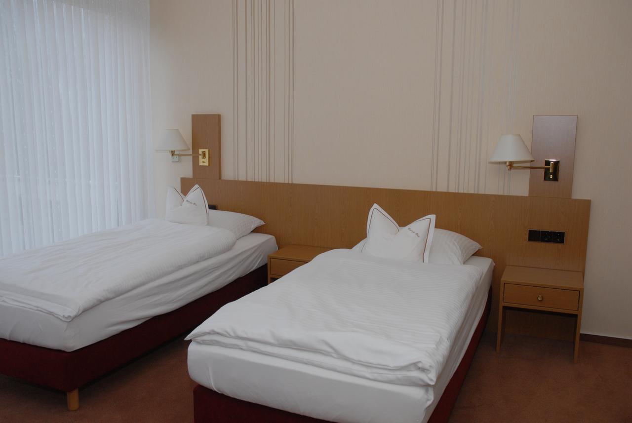 Hotel Restaurant "Zur Post" Holdorf Bagian luar foto