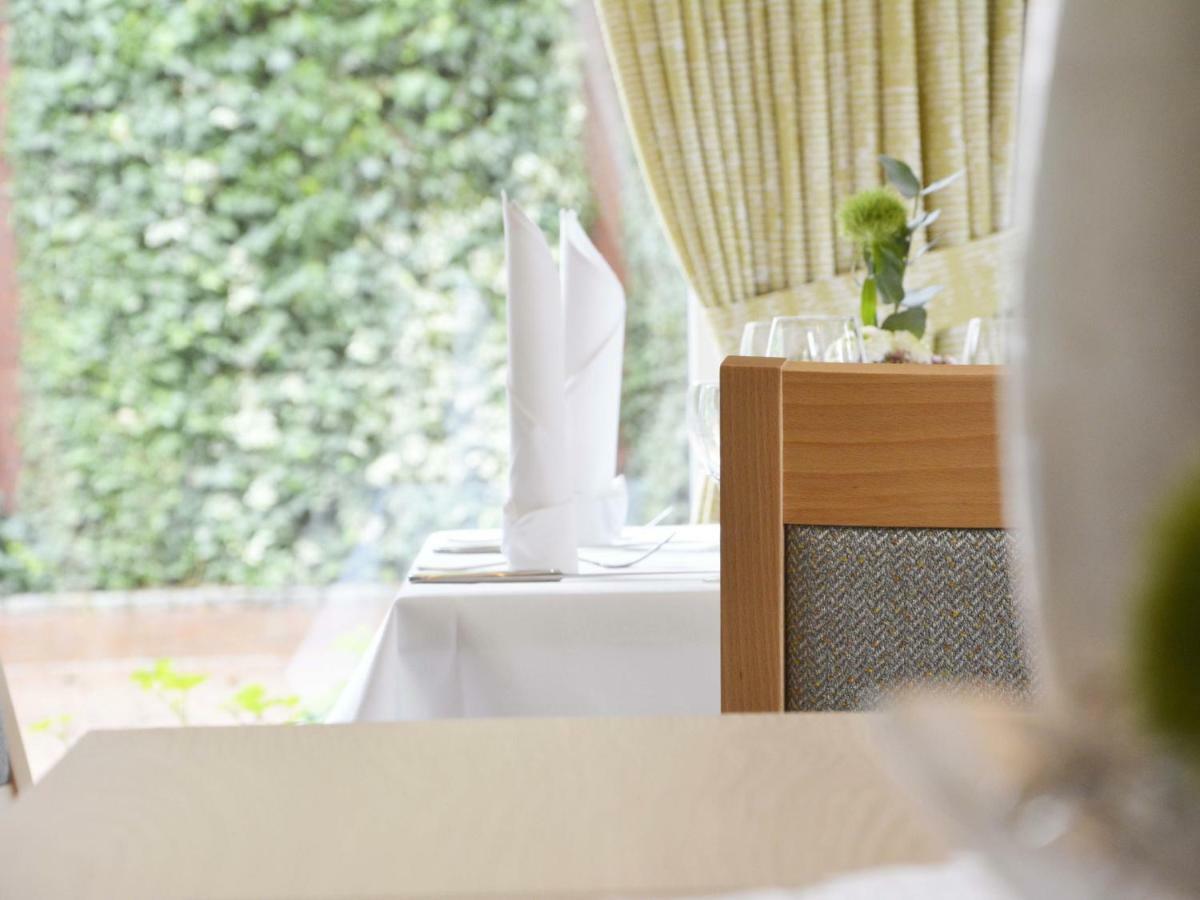 Hotel Restaurant "Zur Post" Holdorf Bagian luar foto